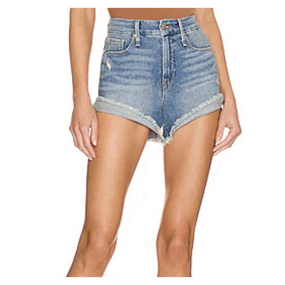 Good American Good Curve Shorts Size 4 Blue 466 Light Wash Distressed Raw Hem